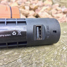 Coast Polysteel 600R Rechargeable Focusing LED Flashlight